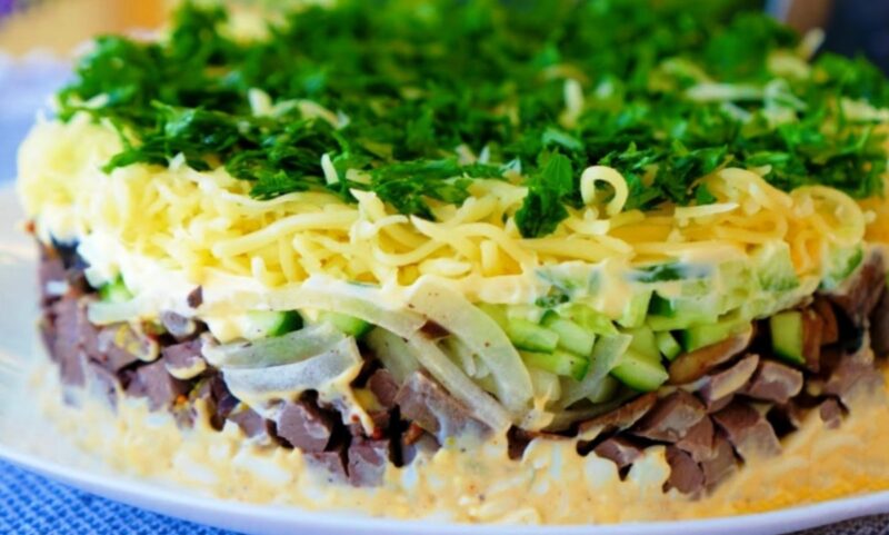 Салат на праздничный стол: рецепт новинка. Нежный, вкусный и сытный
