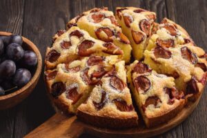 slyvų pyragų receptai