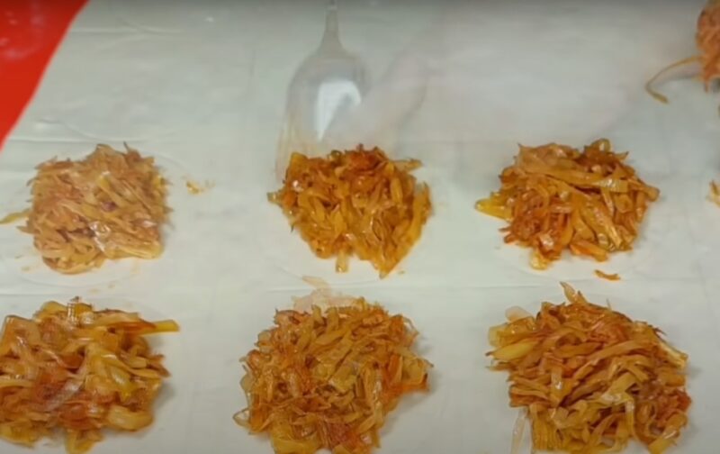 Такие вкусные, что готовлю их 2 раза в неделю. Без лепки: отменные капустные пирожки