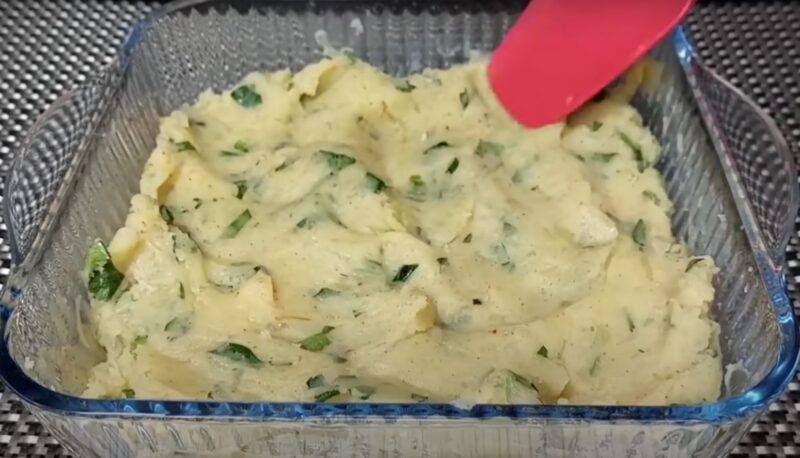 Беру кефир и 1 яйцо. Совершенные пирожки: тесто тонкое, начинки много