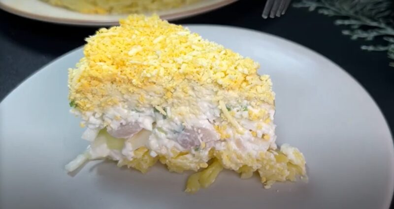 Намного вкуснее, чем сельдь под шубой. "Царский салат" по семейному рецепту: украсит стол на любой праздник